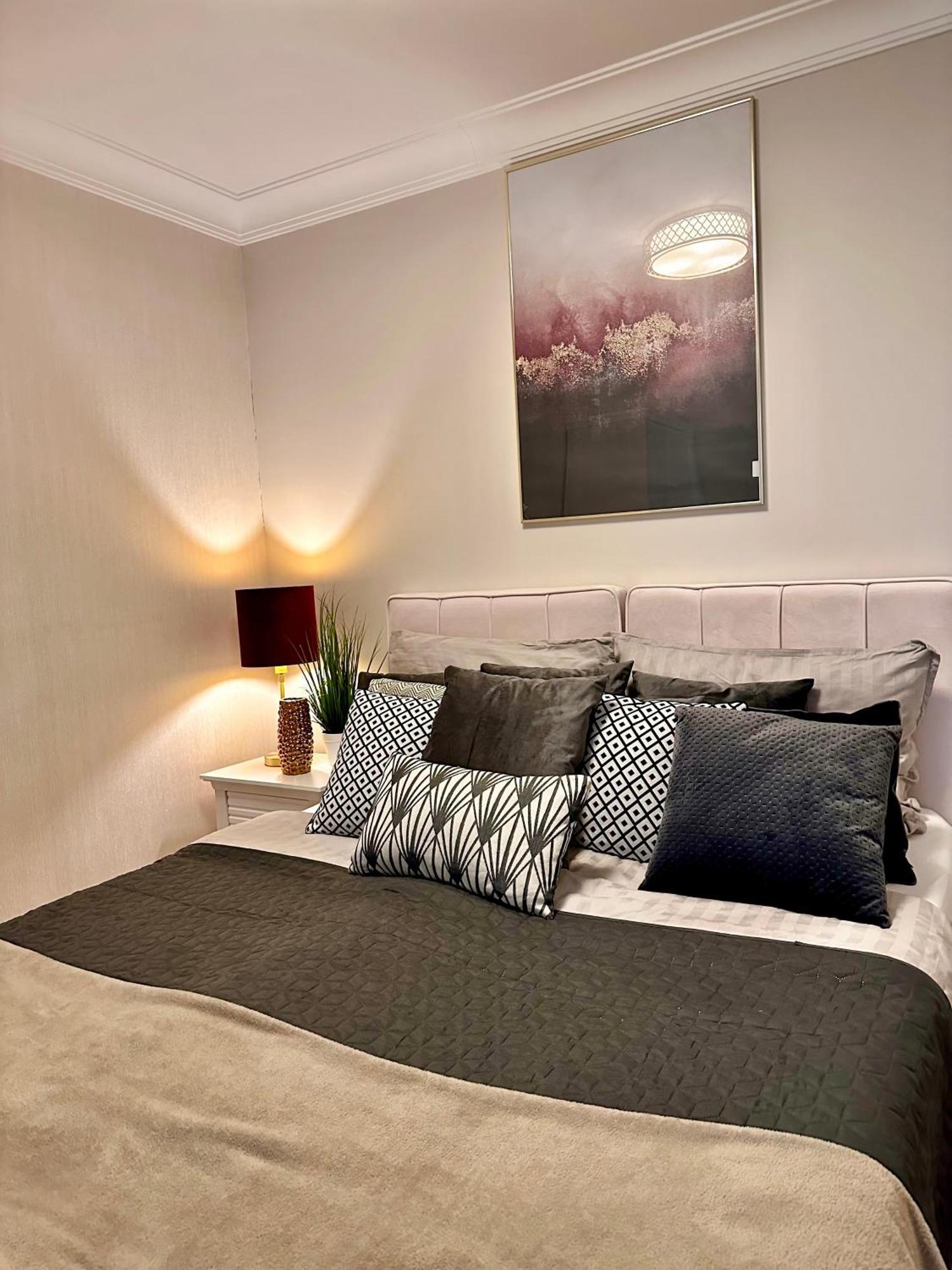 Apartamenty Kielce- Klonowa Nad Zalewem, 1-14 Osob, Faktura, Parking, Centrum מראה חיצוני תמונה
