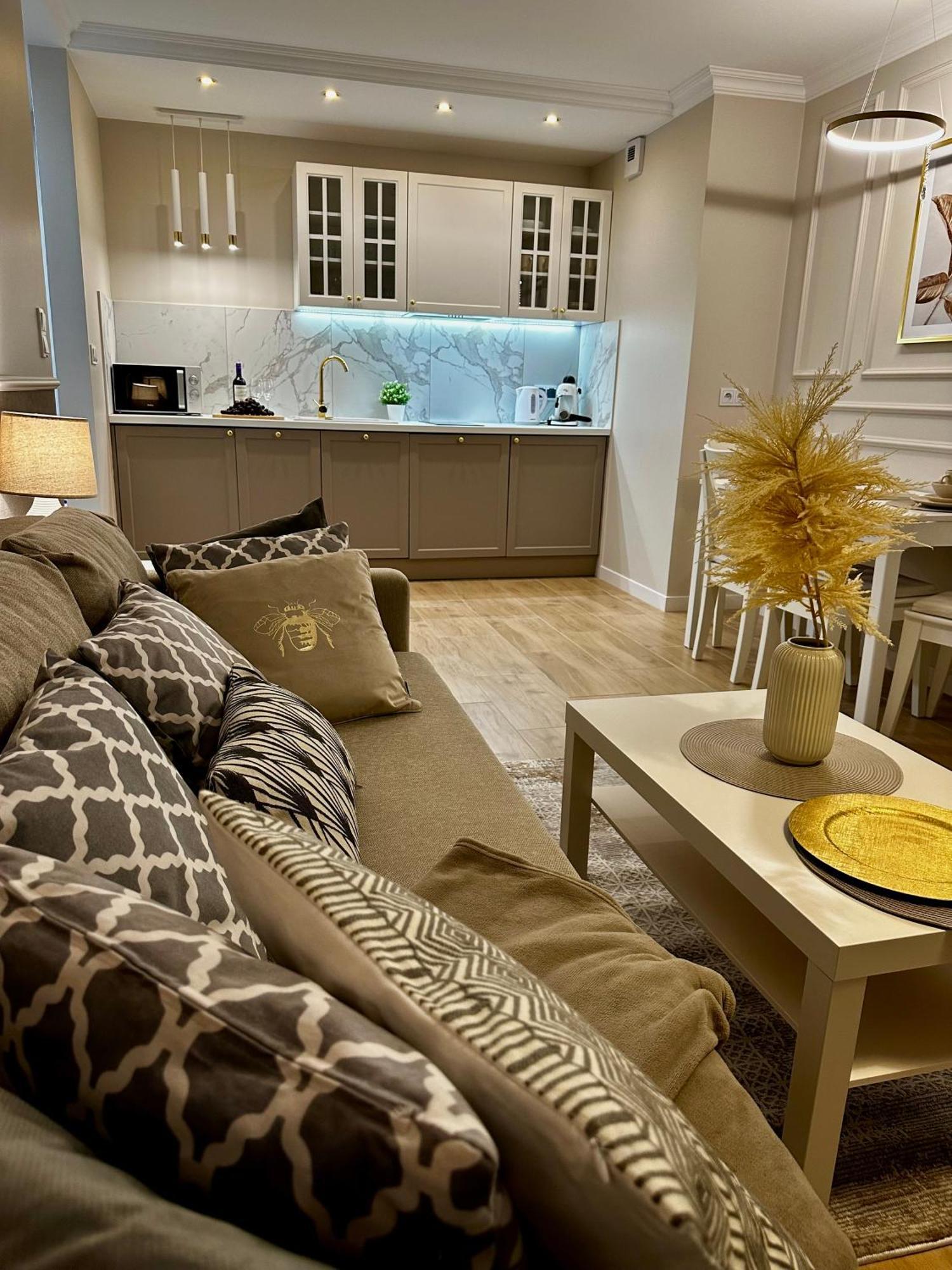 Apartamenty Kielce- Klonowa Nad Zalewem, 1-14 Osob, Faktura, Parking, Centrum מראה חיצוני תמונה